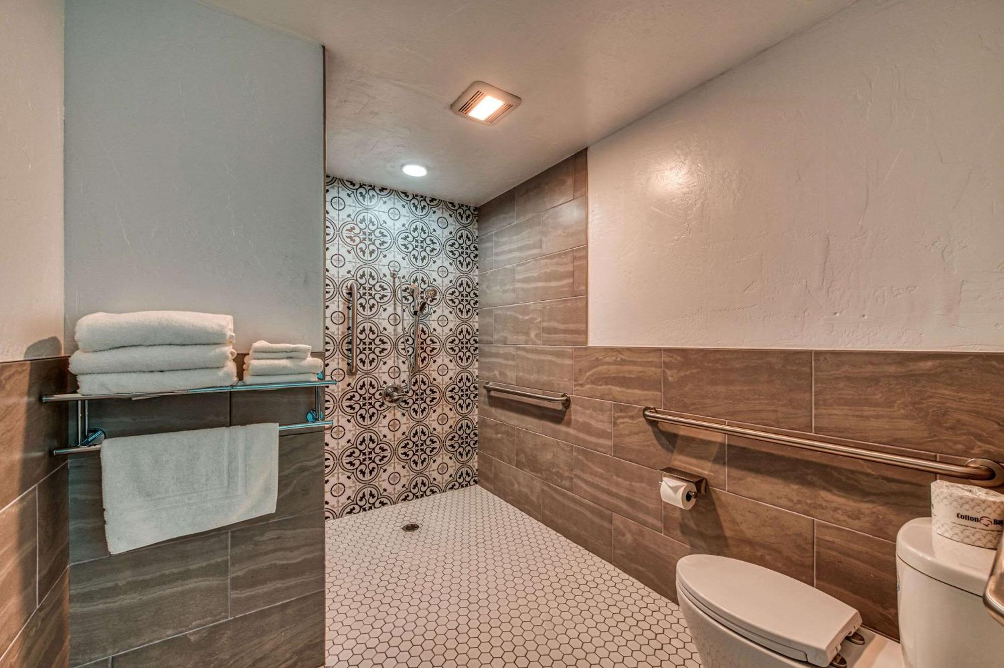 Casa Via Mar Inn, Ascend Hotel Collection Порт Хуаними Екстериор снимка